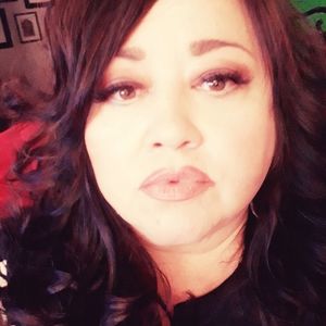 Meet your Posher, Mia